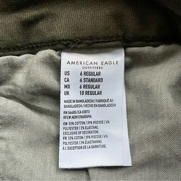 American Eagle Next Level Stretch Green Camo Curvy Super High-Rise Jeggings - Picture 4 of 8